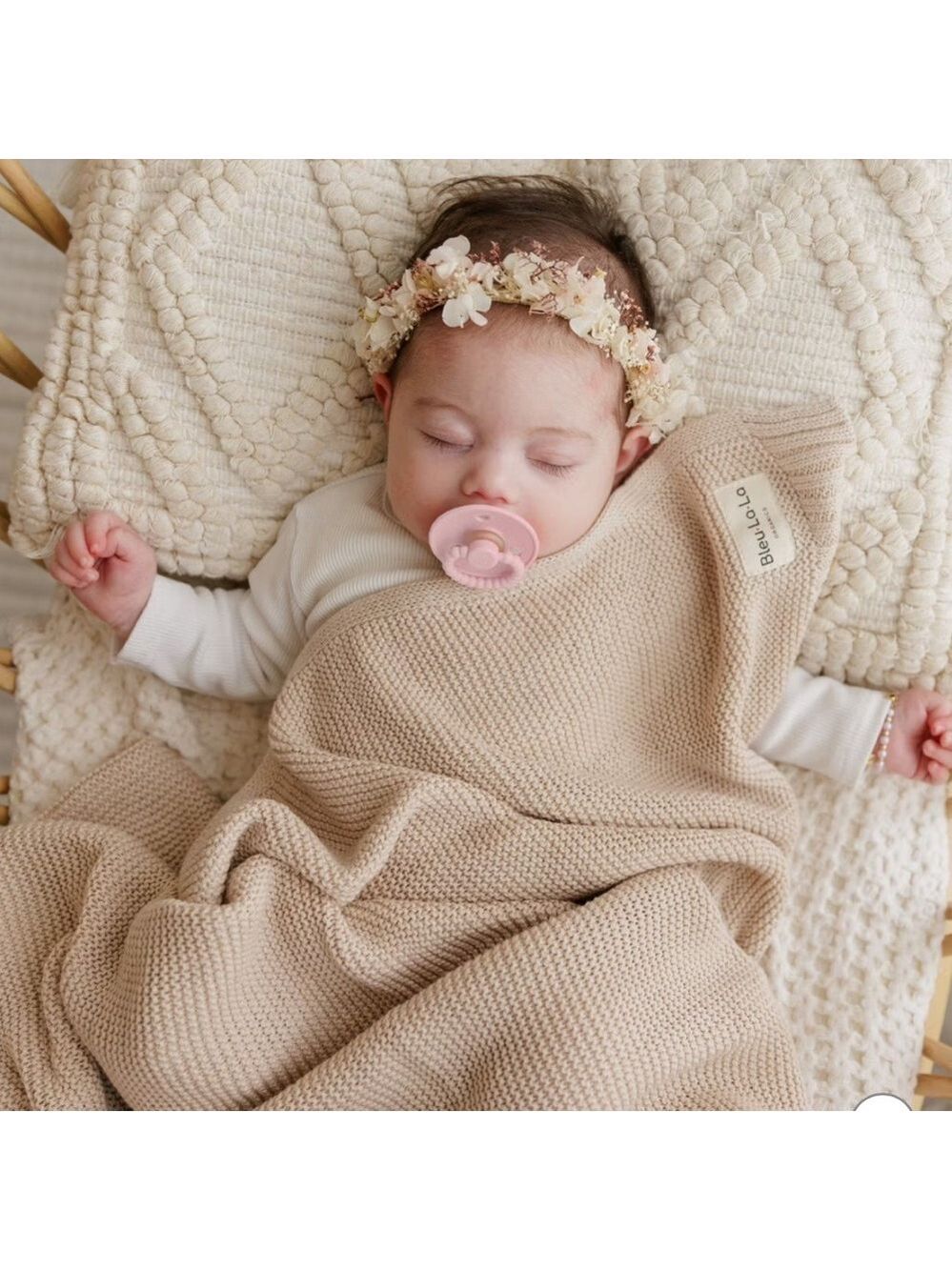 Bleu La La Heritage Knit Luxury Organic Cotton Baby Swaddle Blanket NWT - Picture 3 of 5
